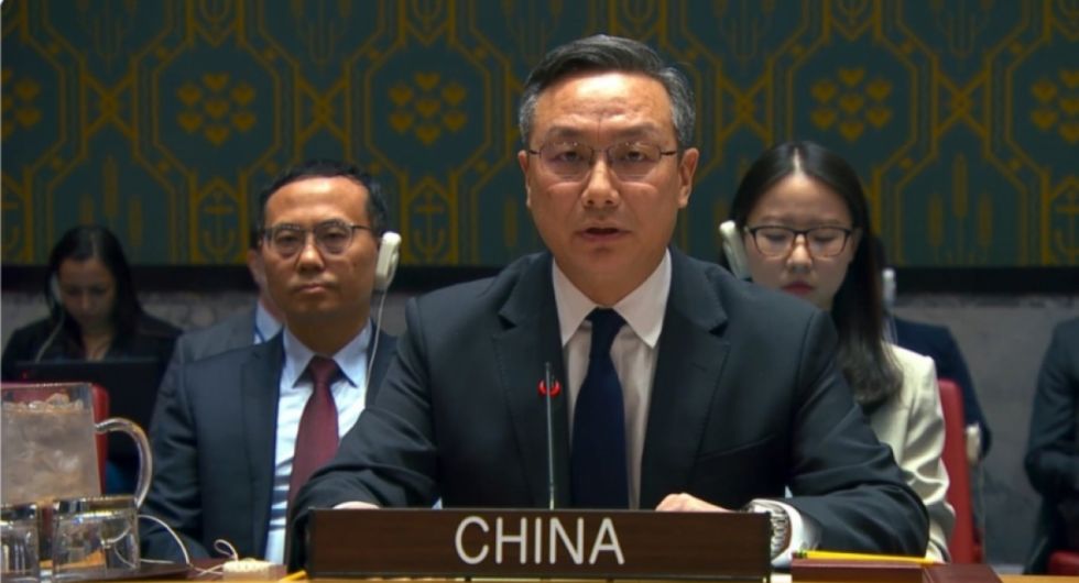 China "se opone al acoso" de EE.UU. a Venezuela