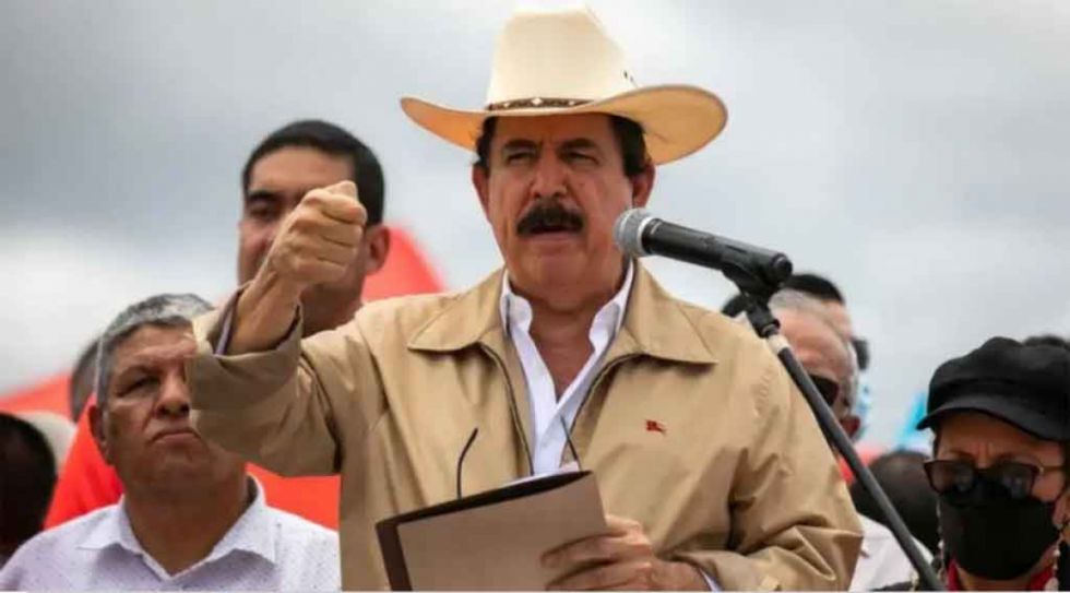Expresidente llama a defender democracia en Honduras