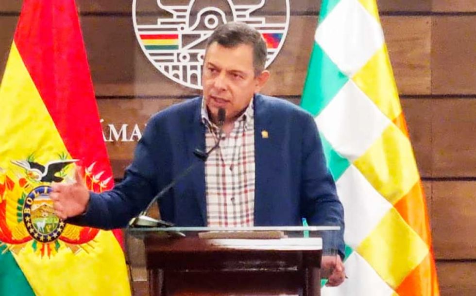 Senado: Ávila defiende crédito del BID