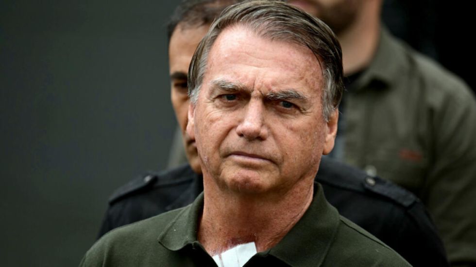 Ordenan trasladar a Bolsonaro a una cárcel diferente