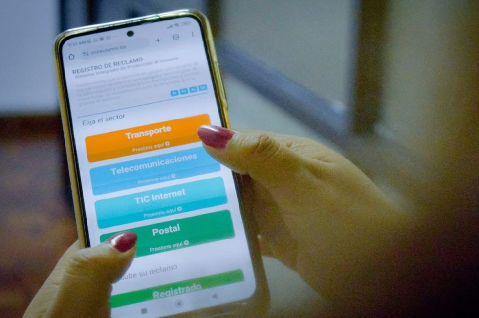 ATT habilita sitio web para reclamos de los servicios aéreos, terrestres y ferroviarios