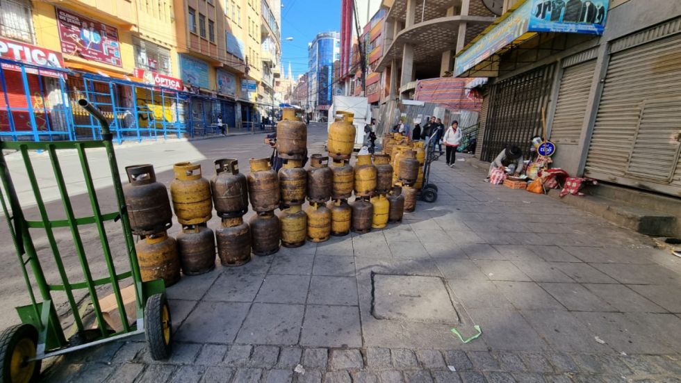 Exministro de Hidrocarburos plantea levantar ‘pronto’ el subsidio a las garrafas de GLP