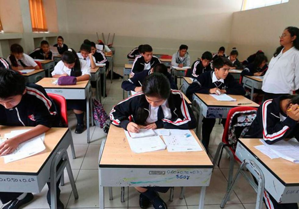 Ministerio de Educación investiga pagos adelantados y alzas no autorizadas en pensiones