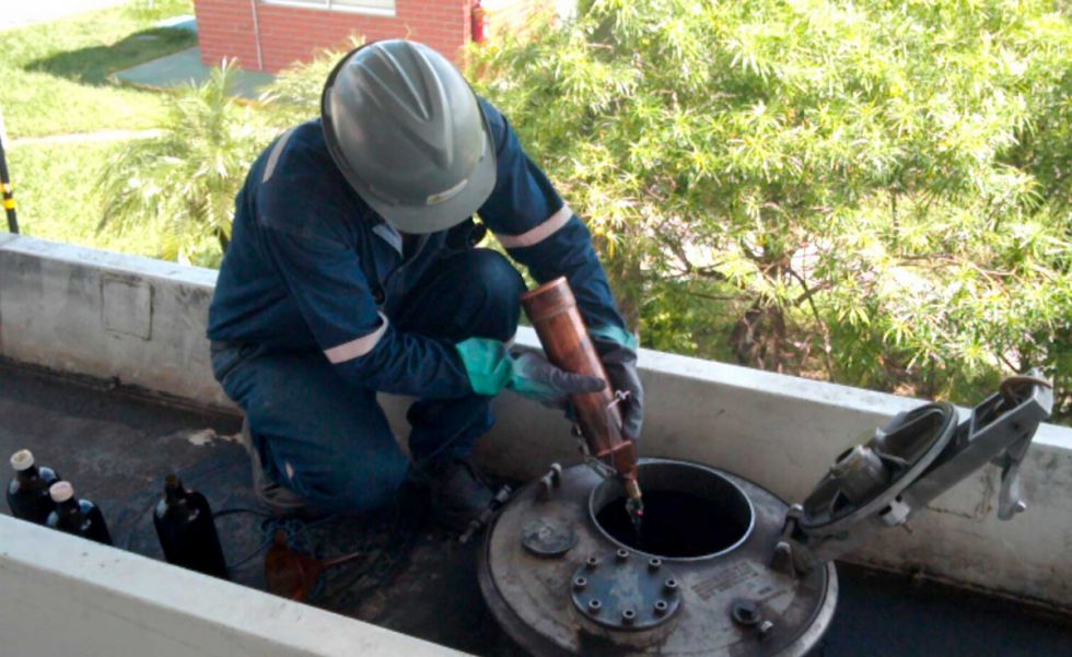 YPFB asegura que controla la calidad del combustible