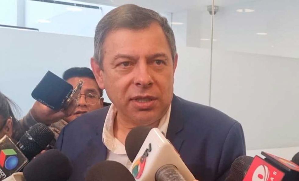 Presidente del Senado dice ‘no me parece una buena propuesta’ la rebaja de salarios