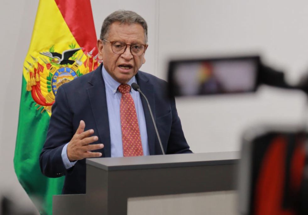 Ministro Oviedo: El caso “maletas” se investigó en secreto desde diciembre