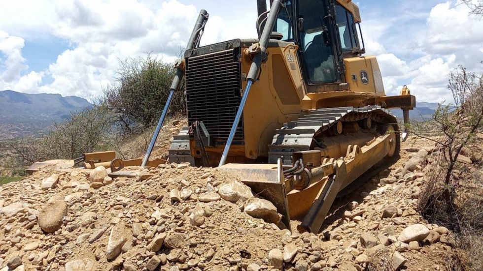 Lluvias afectan caminos de Tariquía y Chaguaya; Subgobernación realiza limpieza y nivelado