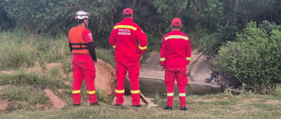 Joven muere ahogado en una laguna tras ingresar a salvar a su mascota