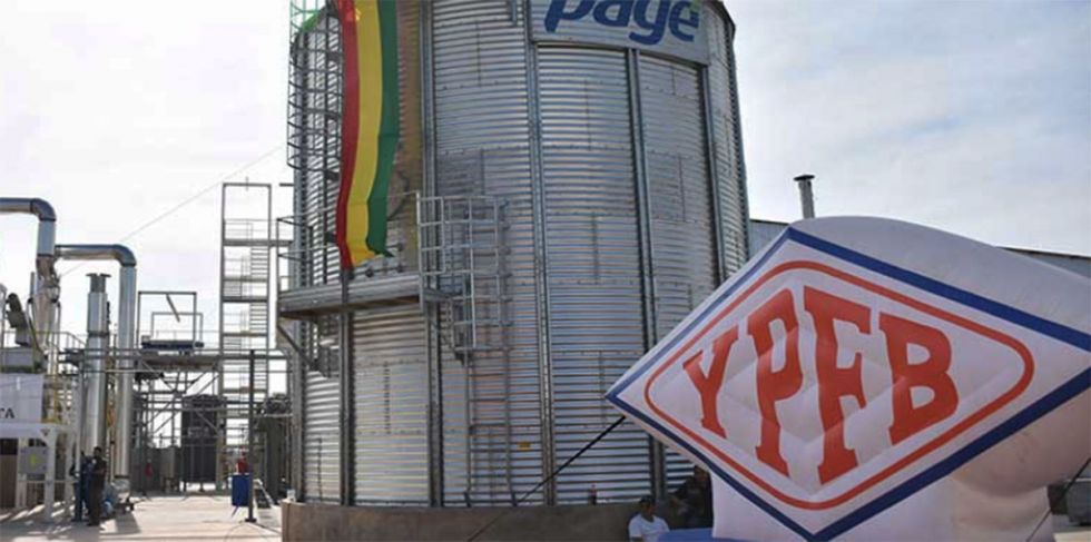 Denuncian millonario sobreprecio en compra de petróleo; YPFB lo niega 