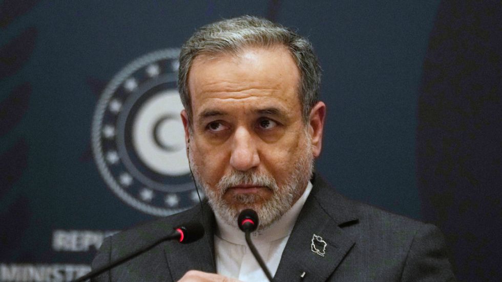 Canciller iraní señala el declive de Europa