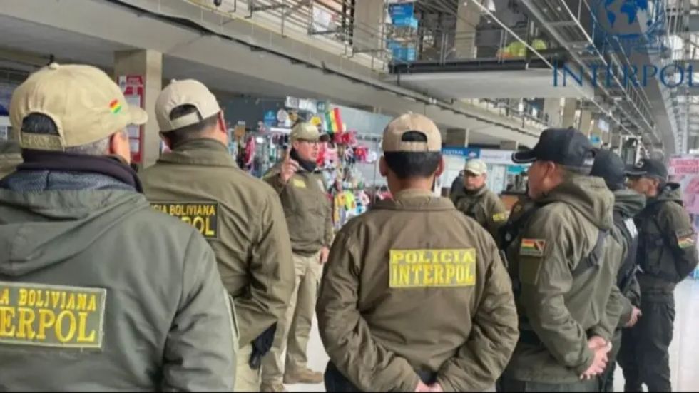 Bolivia expulsa a 17 extranjeros