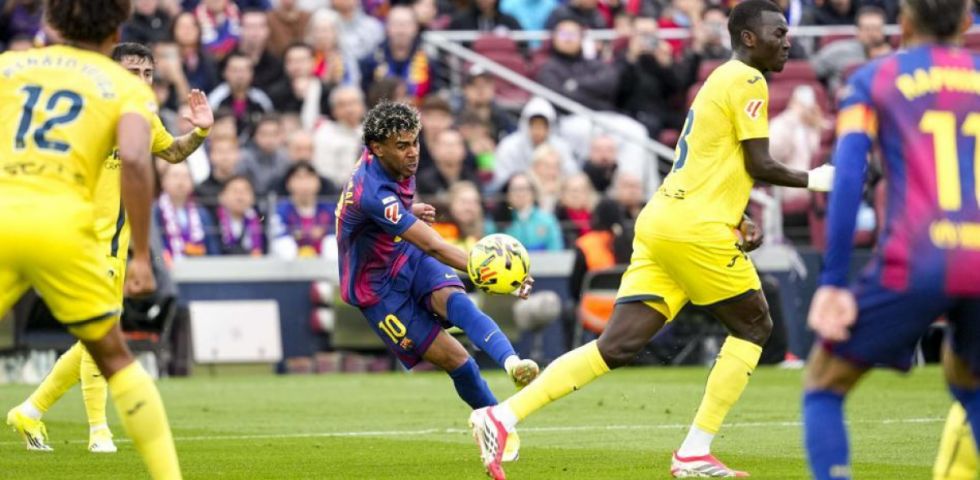Un gran Barça da el mejor regalo a Flick por sus 100 partidos
