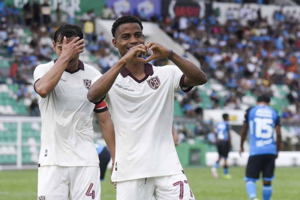 Bolívar llega a la final del Torneo de Verano con superioridad 