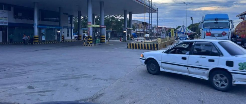 Vuelven las filas a los surtidores de Santa Cruz