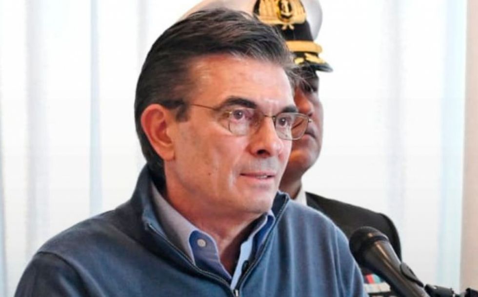 Paz busca eliminar cerca de 60 leyes y 40 decretos