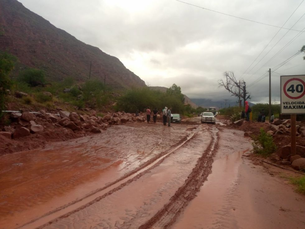 La ABC reporta deslave en la ruta Camargo-El Puente 