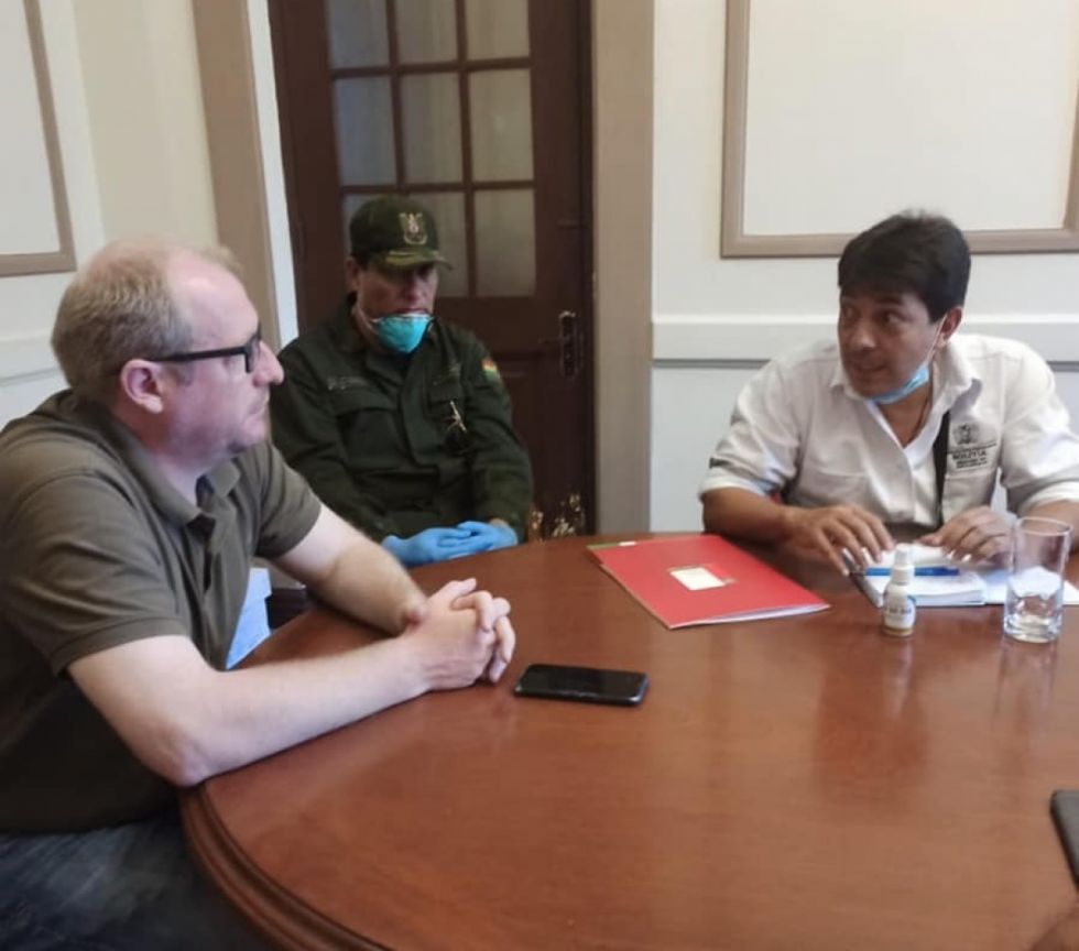 Tras su inhabilitación, Zamora oficializa alianza con Adrián Oliva: "Tarija no puede vivir marginada"