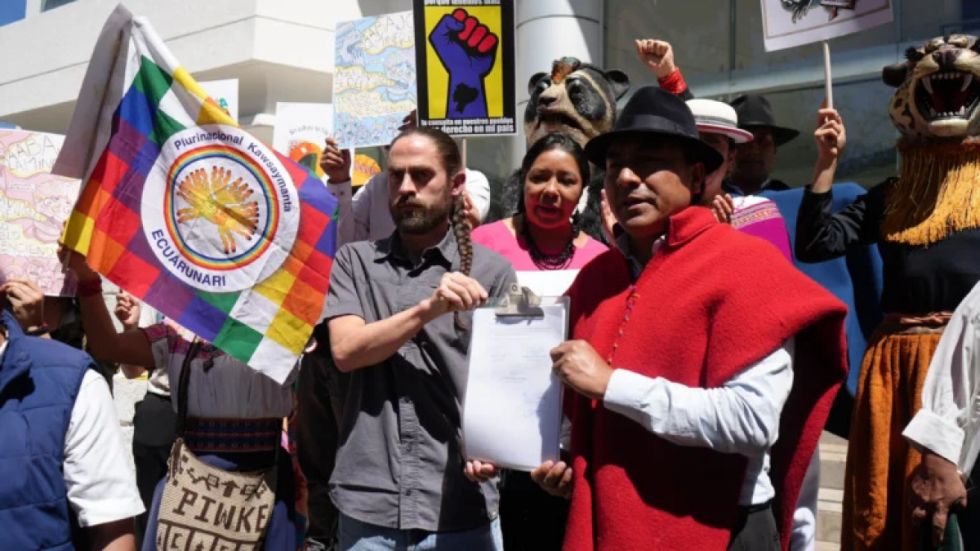 En Ecuador demandan la ley minera