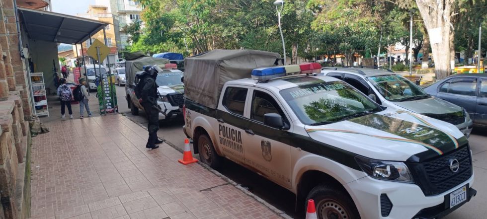 Refuerzan seguridad con antimotines por audiencia sobre el ingreso a Tariquía
