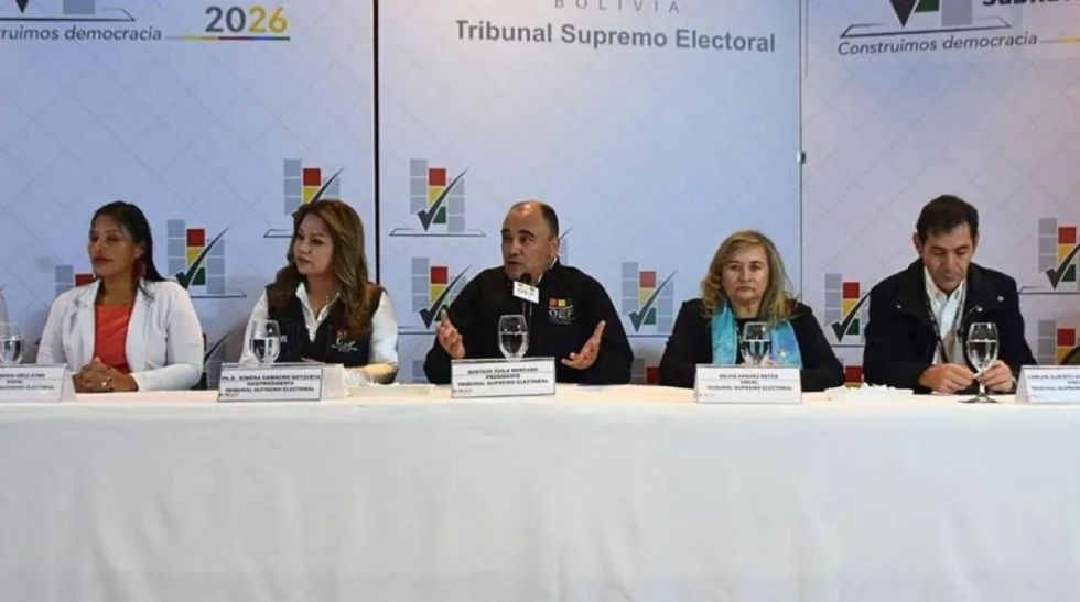 Decisión del TSE de cancelar el  balotaje en La Paz desata críticas