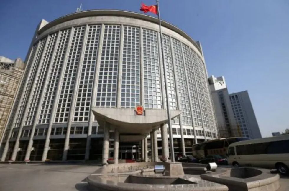 China urge desescalada en Oriente Medio