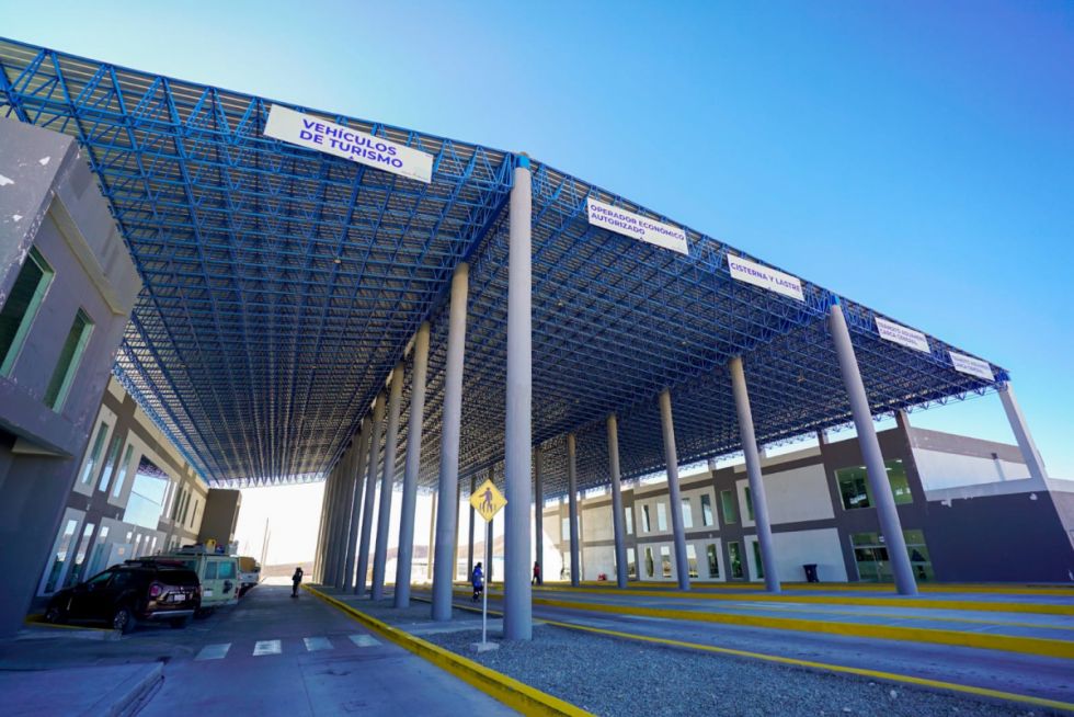 Aduana: Aprehenden en Tarija a dos implicados en irregularidades en compra de un escáner