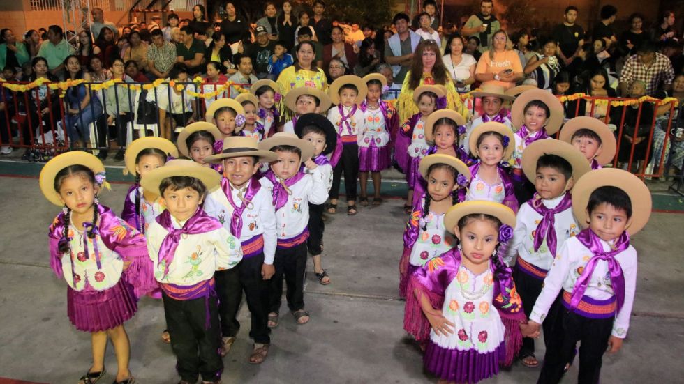 Kinder TOF con la Profesora Iris