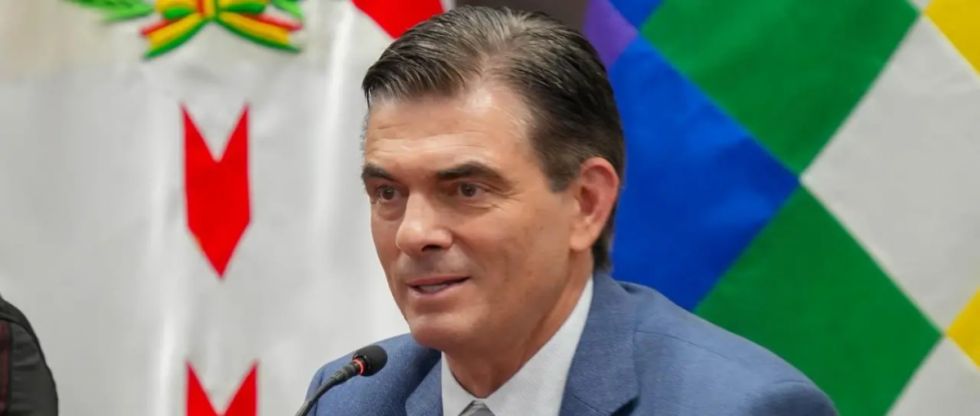 Paz dice que el 50% del contenido educativo lo definirá cada departamento