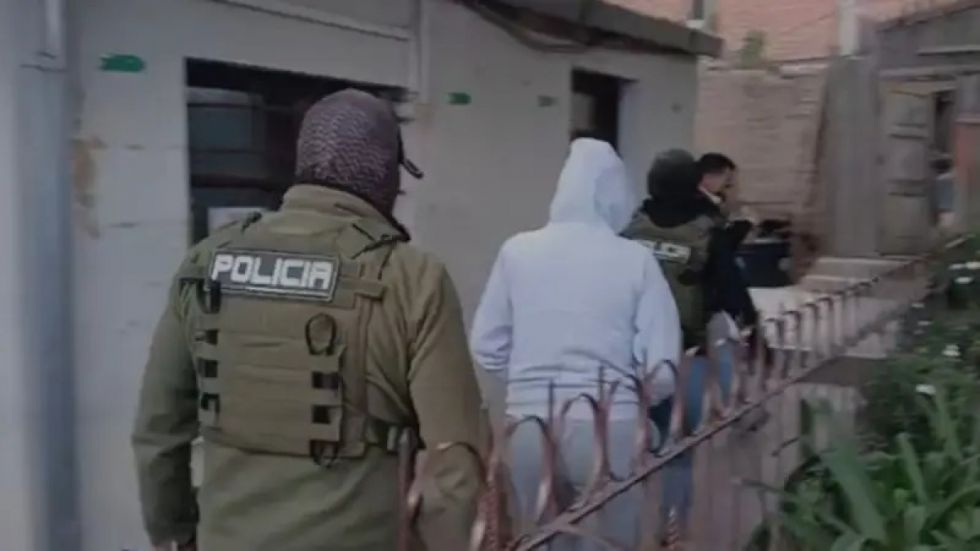 Mujer en gestación es aprehendida con cocaína en un bus