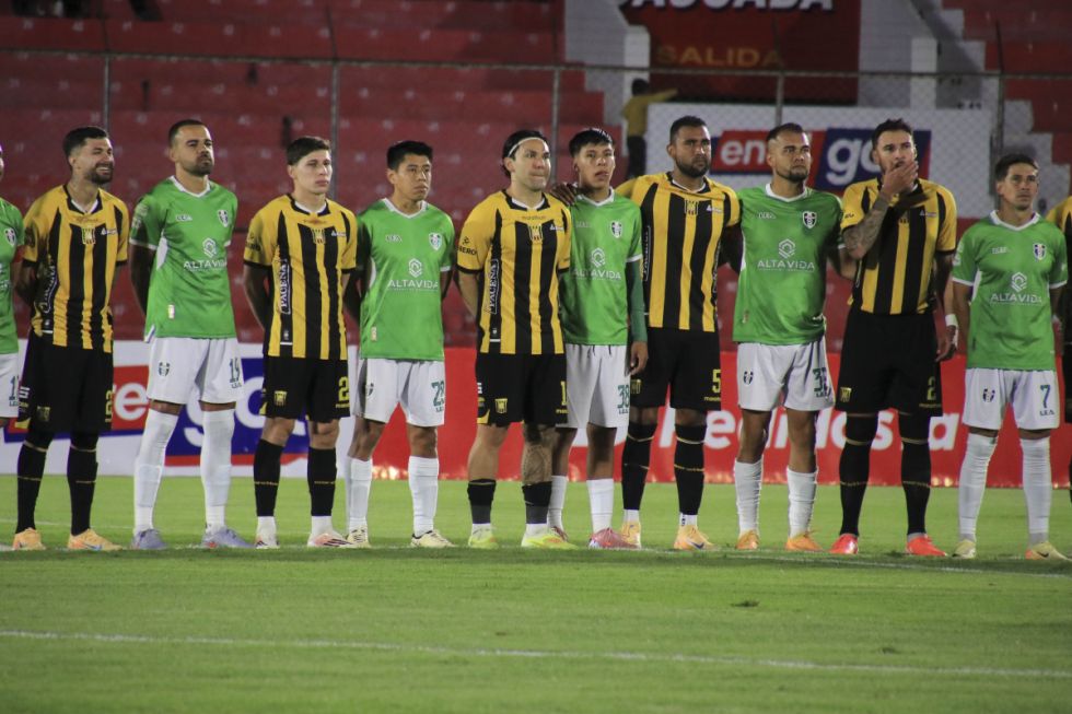 FBF resta cuota televisiva a clubes por deudas con futbolistas