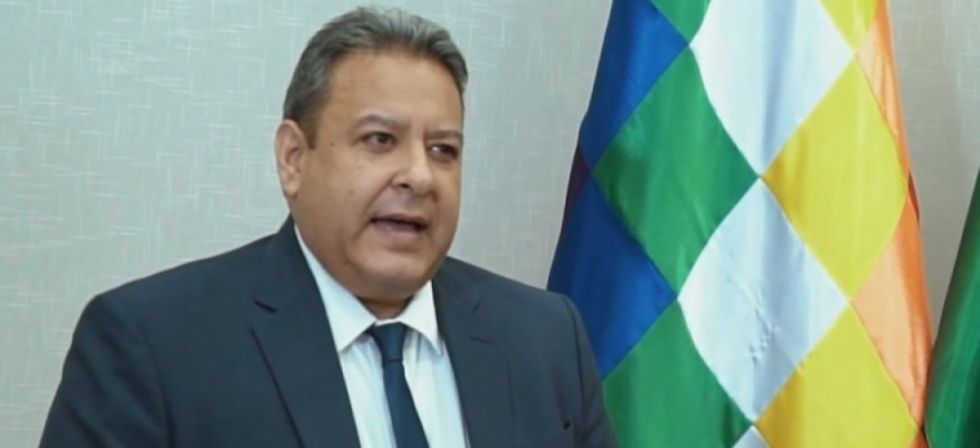 Presidente de YPFB pide a los ejecutivos poner sus cargos a disposición