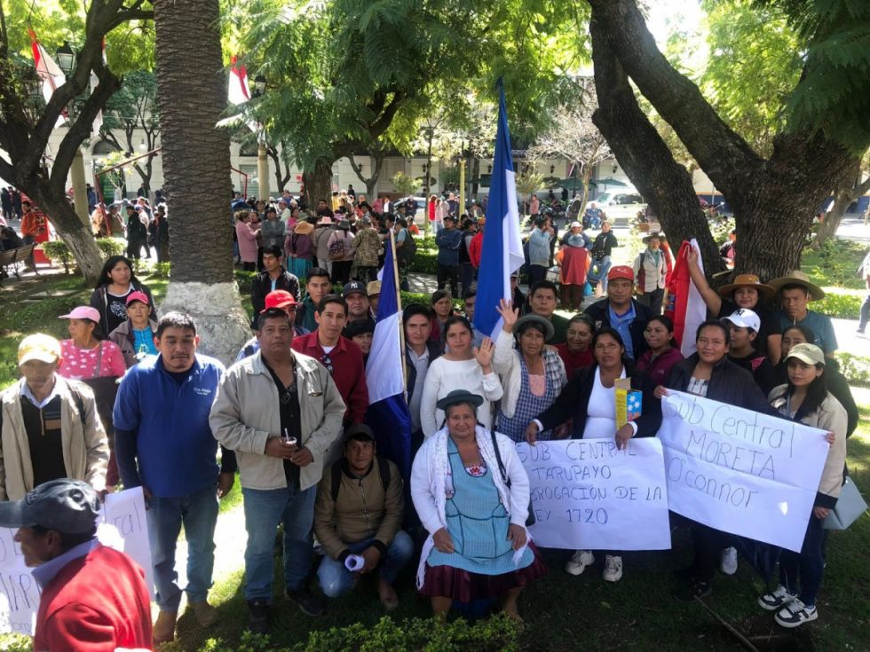 Campesinos marchan contra la  Ley 1720 y advierten con bloqueos