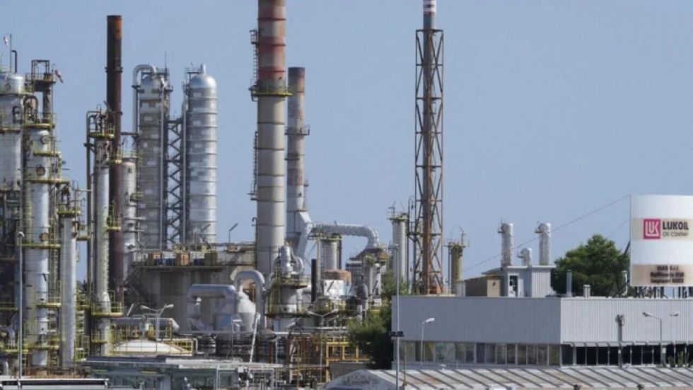 Emiratos Árabes Unidos se retira de la OPEP y OPEP+