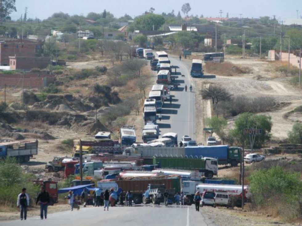 Conozca los puntos de bloqueos establecidos por el Transporte para el martes 