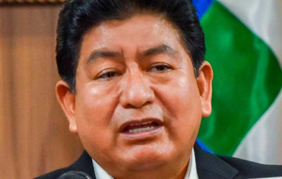 Exministro Montaño seguirá en la cárcel