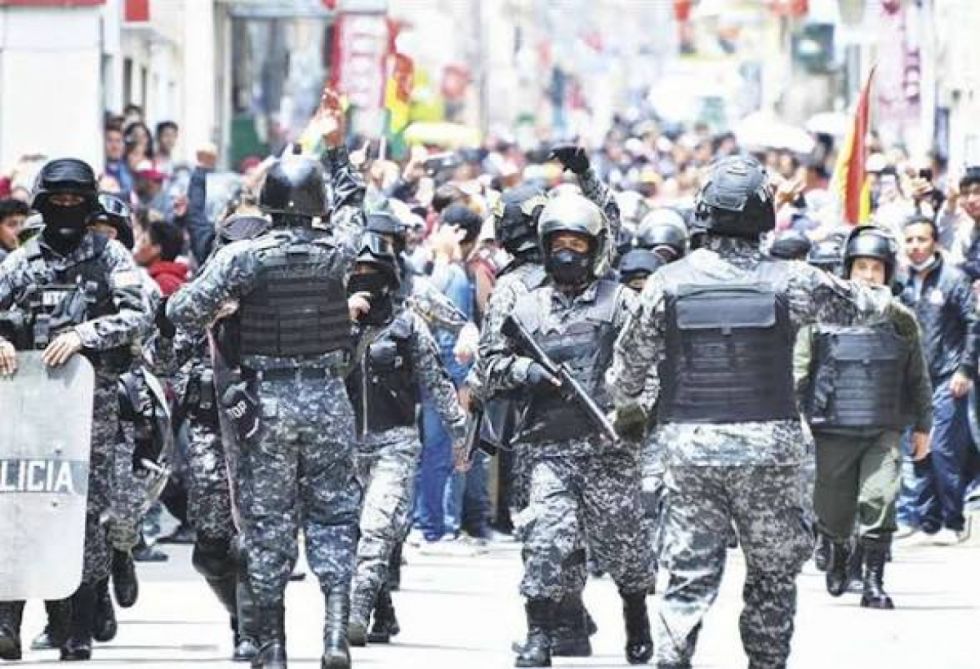 Descartan motín policial en La Paz y garantizan operativos normales