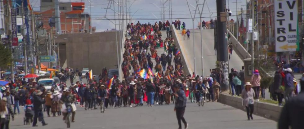 Las marchas y bloqueos no cesan y no hay miras de diálogo con la COB