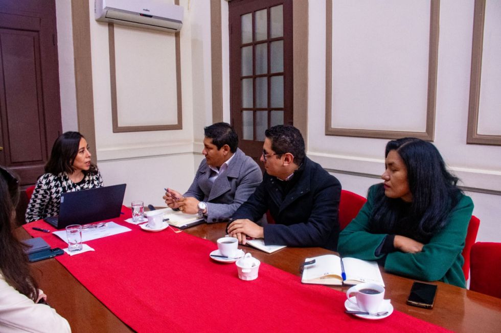 Gobernación y ALDT conformarán mesas para elaborar una agenda