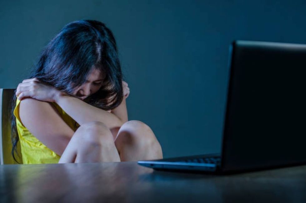 Adolescente es sentenciado por difundir material íntimo de su novia