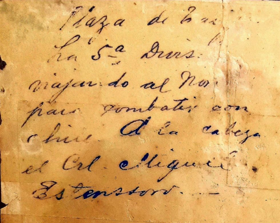 A la cabeza del Batallón, el Cnl. Miguel Estenssoro