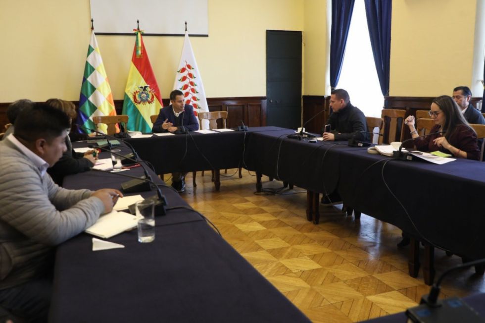 A la cabeza de Lara: Conforman Comisión de Diálogo y convocan a reunión este miércoles A la cabeza de Lara: Conforman Comisión de Diálogo y convocan a reunión este miércoles