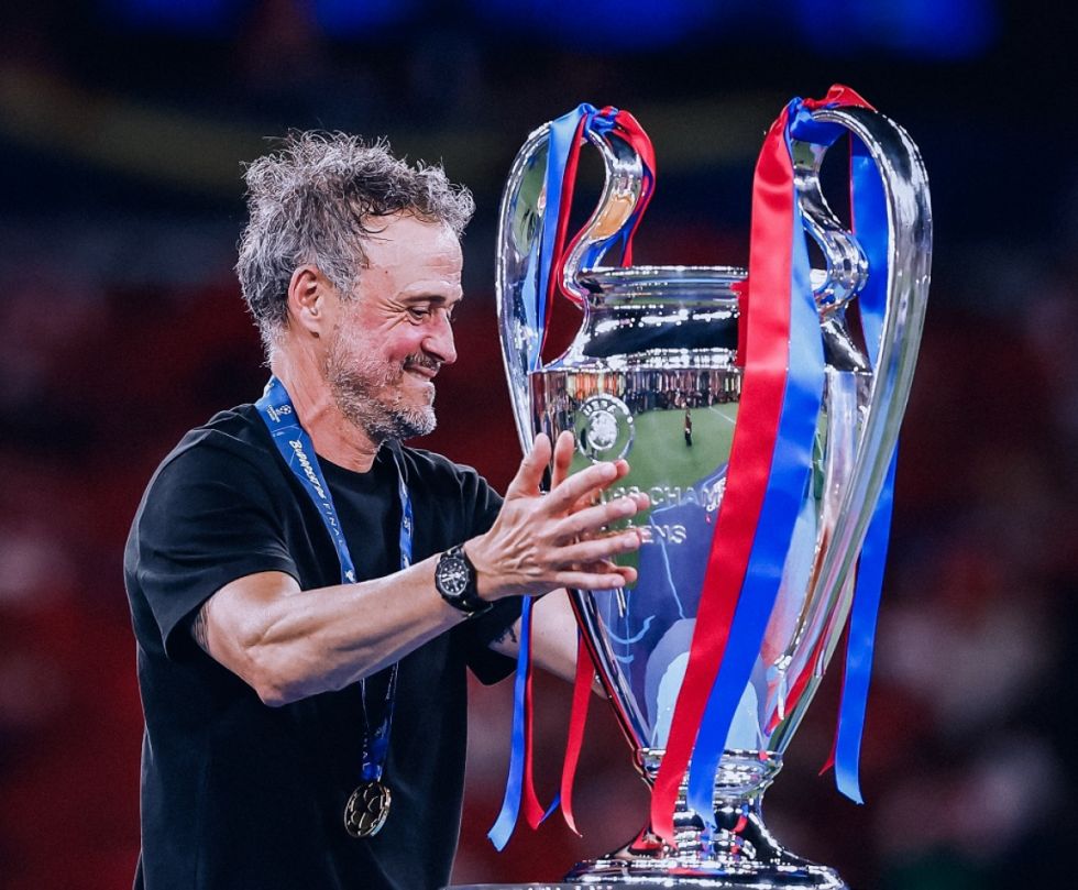 Luis Enrique se suma a la mesa de los técnicos que ganaron tres Champions 