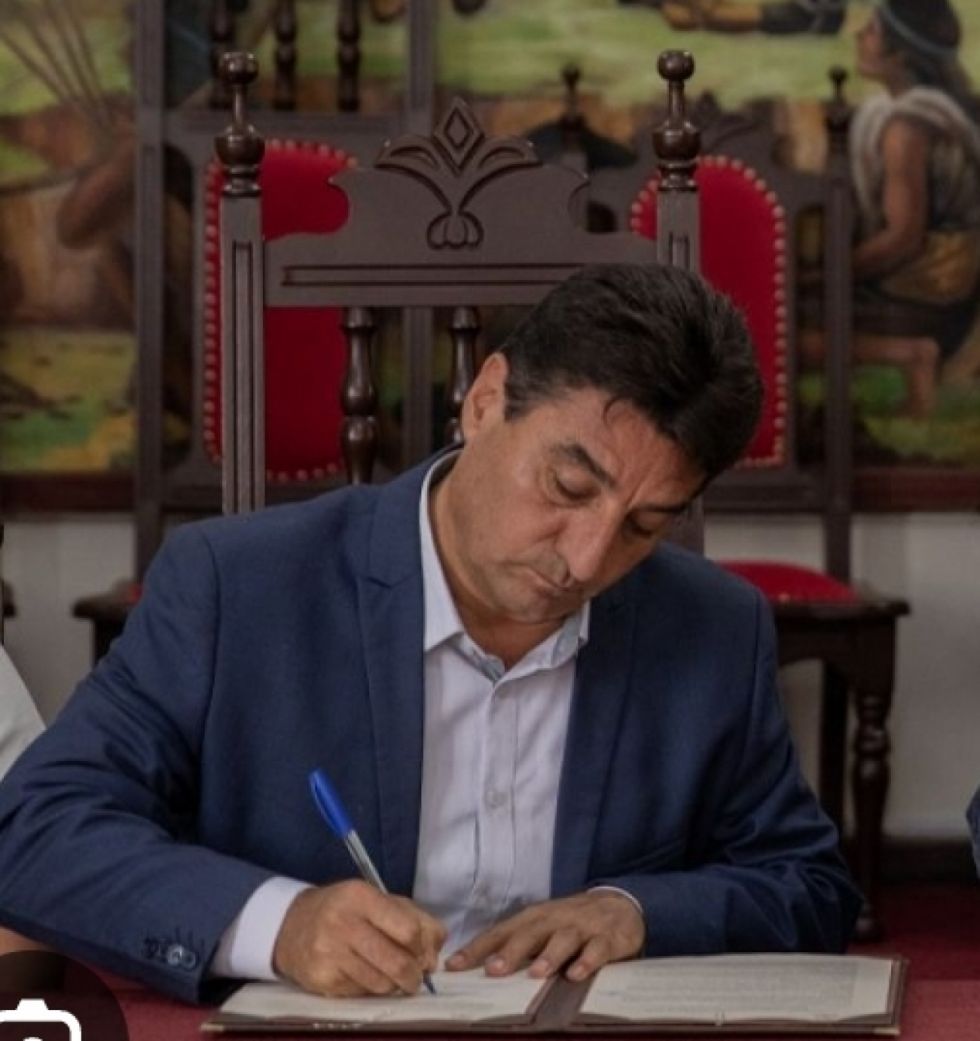 Torres aprueba Decreto y ajusta gastos en la Alcaldía de Tarija 