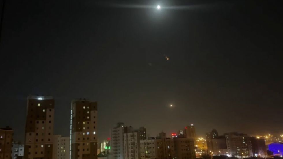 Kuwait reporta un ataque de drones y misiles