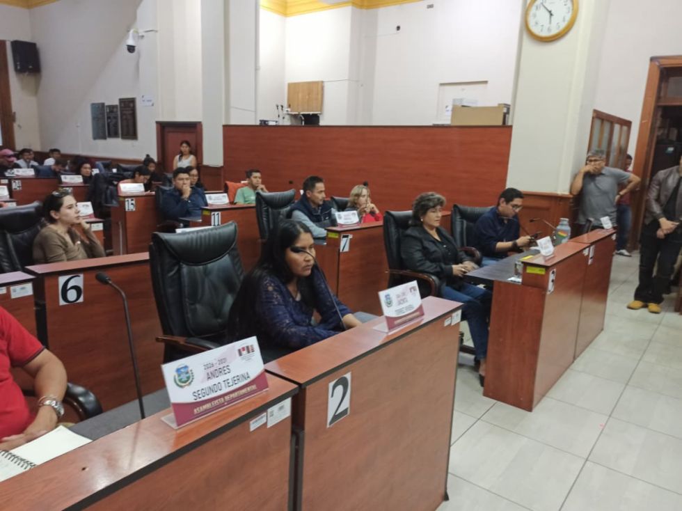 Sin vehículos y con bienes deteriorados, así está la Asamblea 