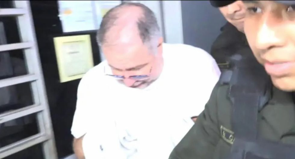 Dictan seis meses de reclusión preventiva para gerente de YPFB investigado por gasolina desestabilizada