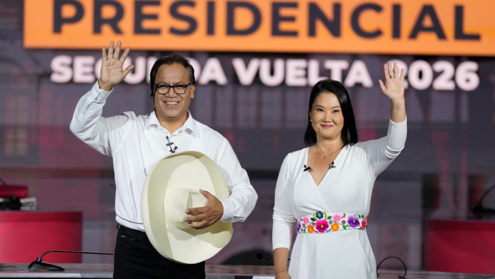 La cautela marca las reñidas presidenciales en Perú
