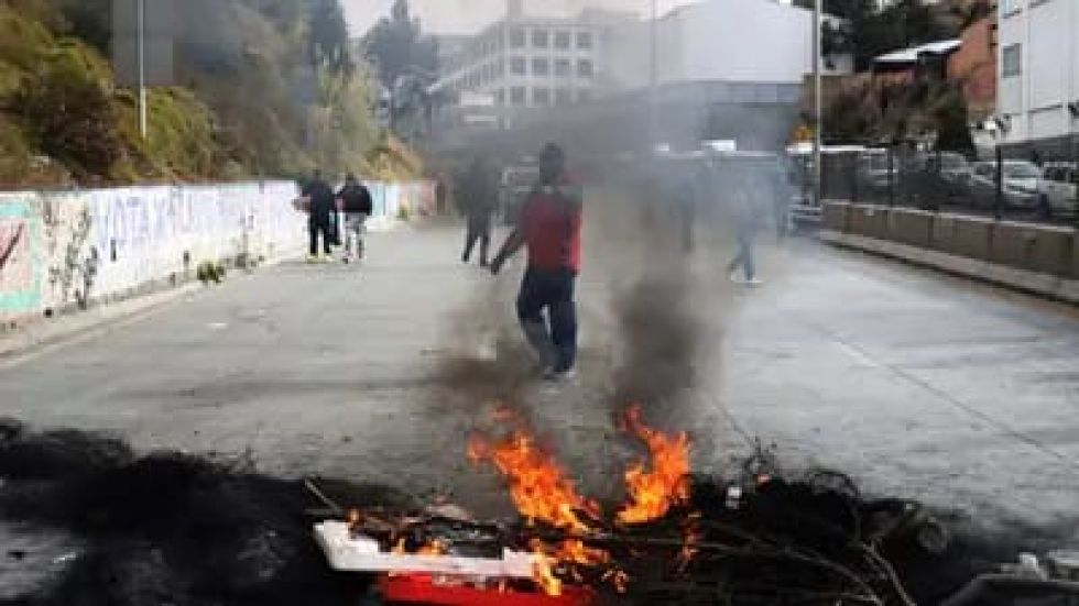 Cochabamba lidera con 30 bloqueos y La Paz enfrenta problemas de abastecimiento
