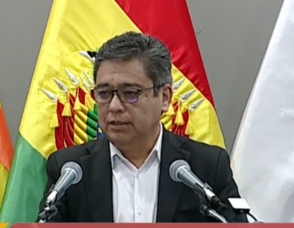 Gobierno y COB retoman el diálogo en medio de denuncias de violencia en El Alto