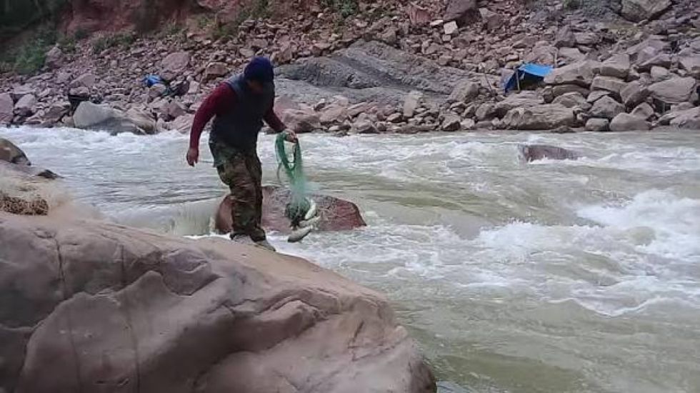 El frío y la competencia reducen la pesca en el Pilcomayo 